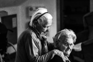 Důstojný život seniorů